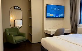 Hotel Adore